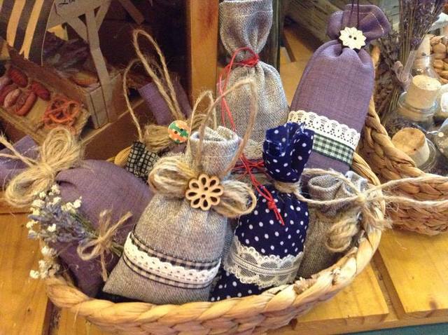 cong-dung-tui-thom-hoa-oai-huong