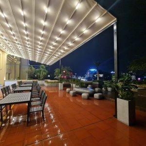 Vườn trên mái Sky garden trụ sở tầng 5 tòa nhà Bảo Việt số 8 Lê Thái Tổ, phường Hàng Trồng, Hoàn Kiếm, Hà Nội